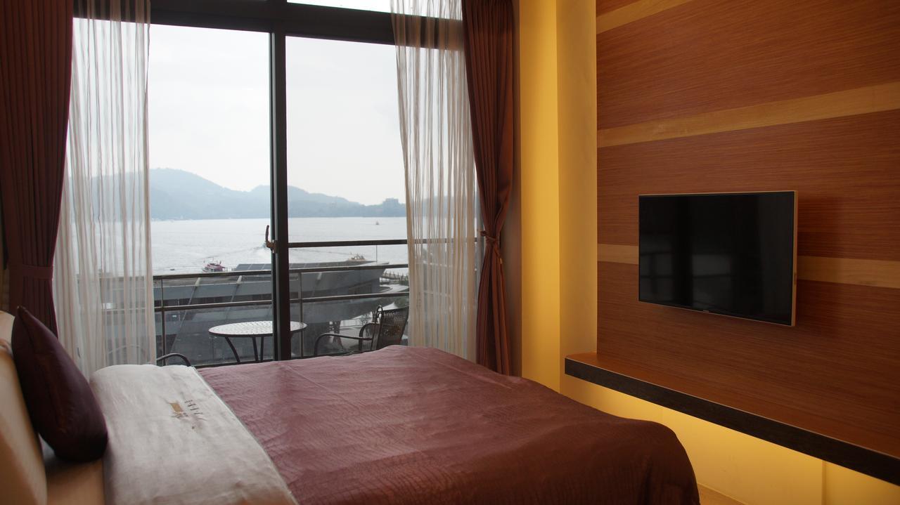 Lake In Mountain Nantou Exterior photo
